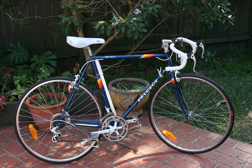 Peugeot 1988-1989 Australia Brochure